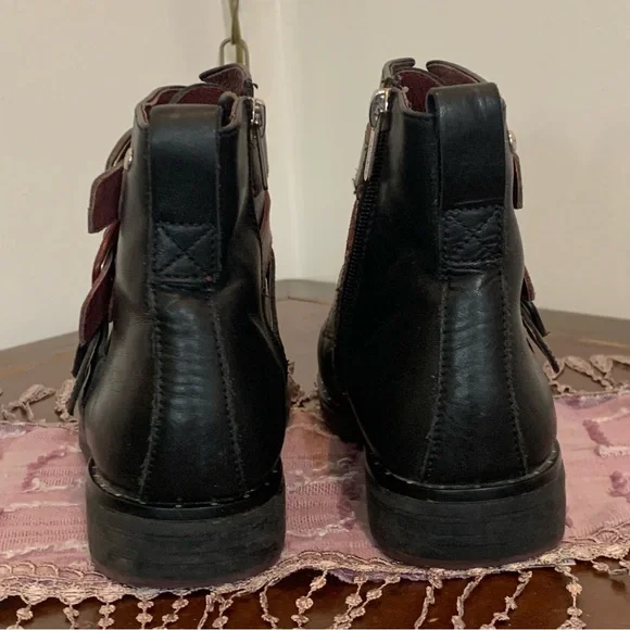 Pikolinos Caravaca Buckle Leather Ankle Boots - Picture 7 of 16